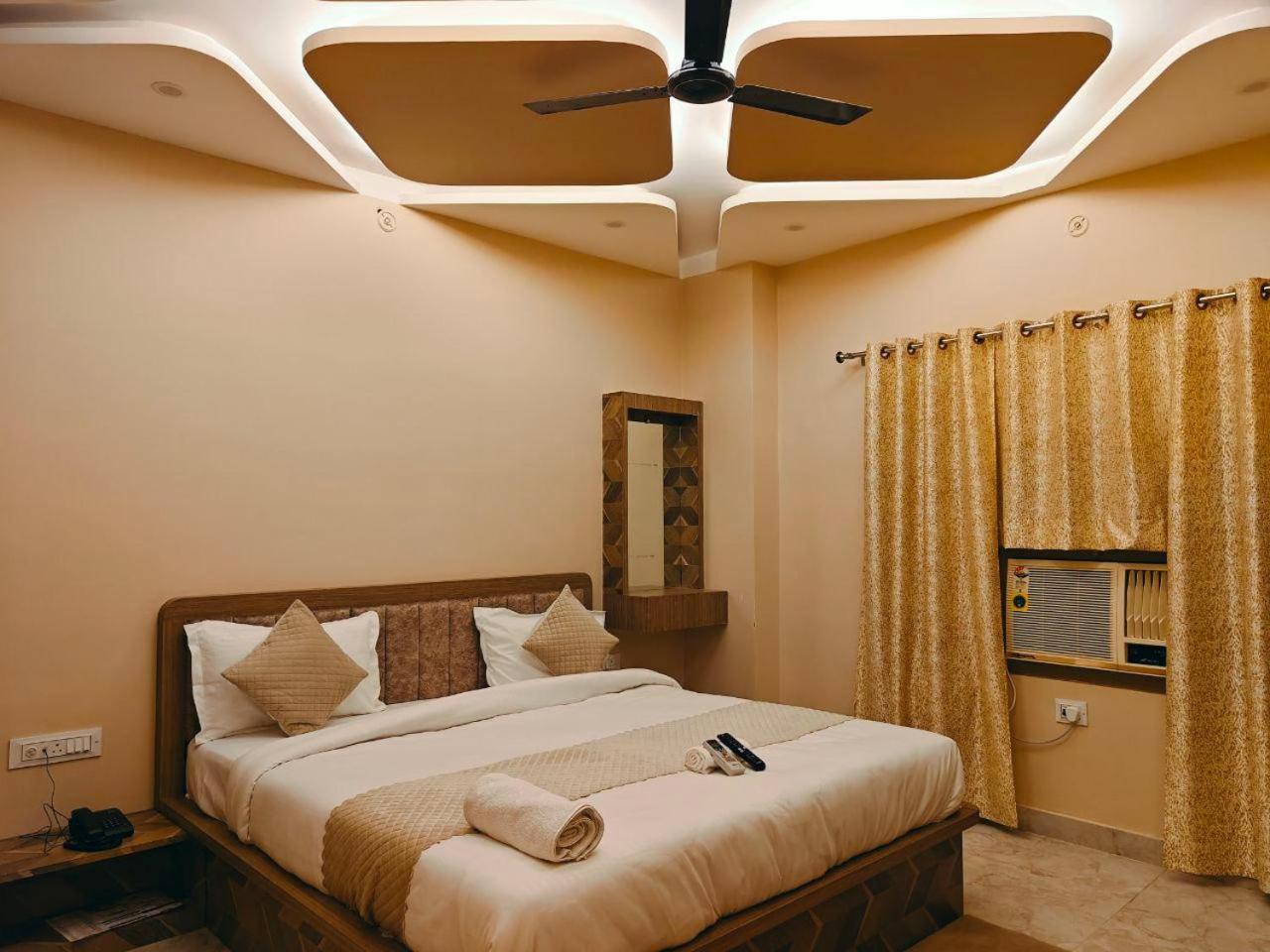 Hotel The Pushpraj Varanasi Eksteriør bilde